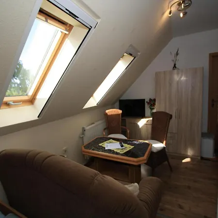 In Luckaitztal-gosda Mit Parkplatz, Cleaning Included Apartment